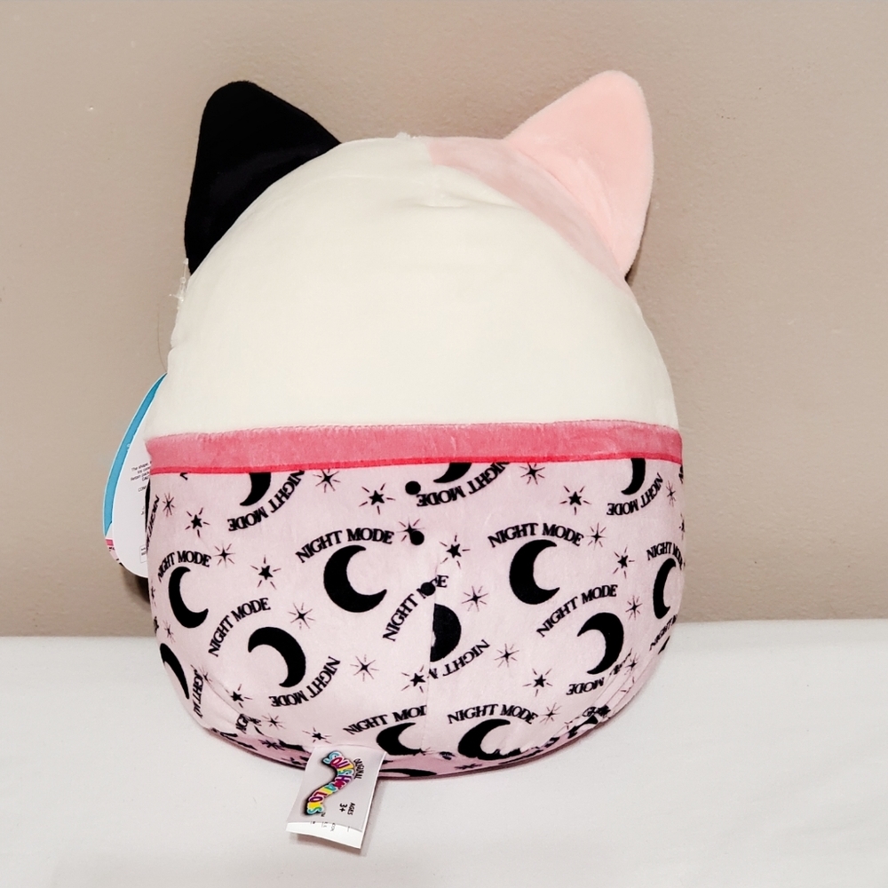 8" Squishmallow Katsla the cat in PJ'S Pajamas stuffed animal soft plush toy - Picture 3 of 3